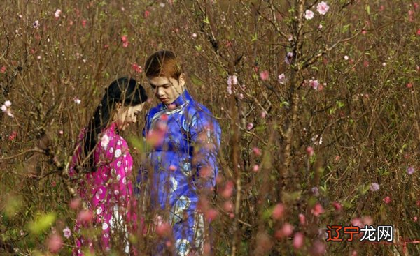 女人人中长痣好不好,不要错过了,财运亨通,富贵一生