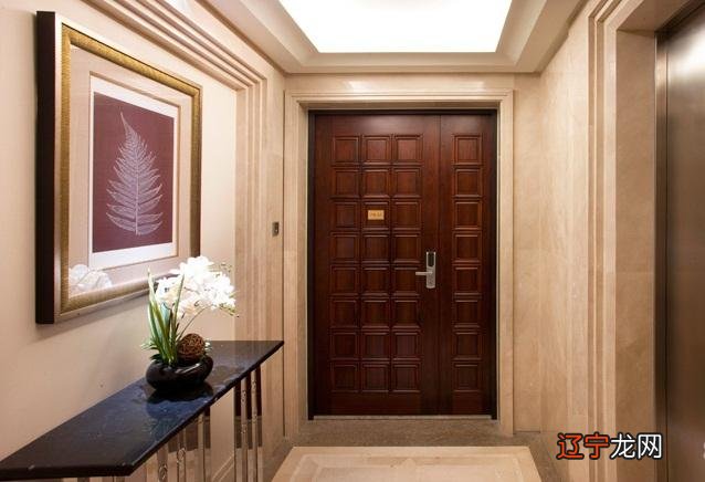 黑色入户门吉利吗？入户门门最吉利的颜色与五行介绍