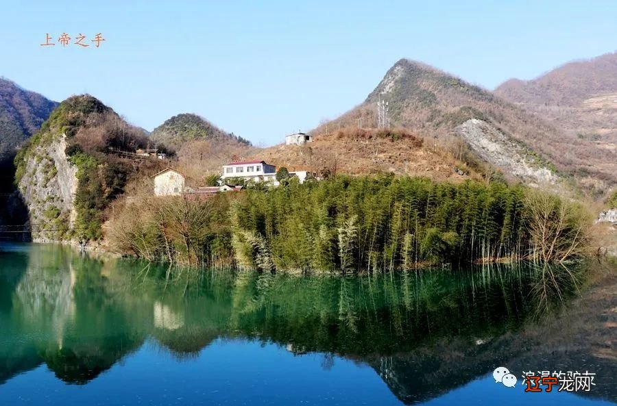 梦见挖水库 一个平平常常:一哈哈,我开车来你们小区门口接你