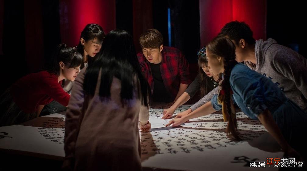 超准 从上面的四张牌中选出一张看结果!