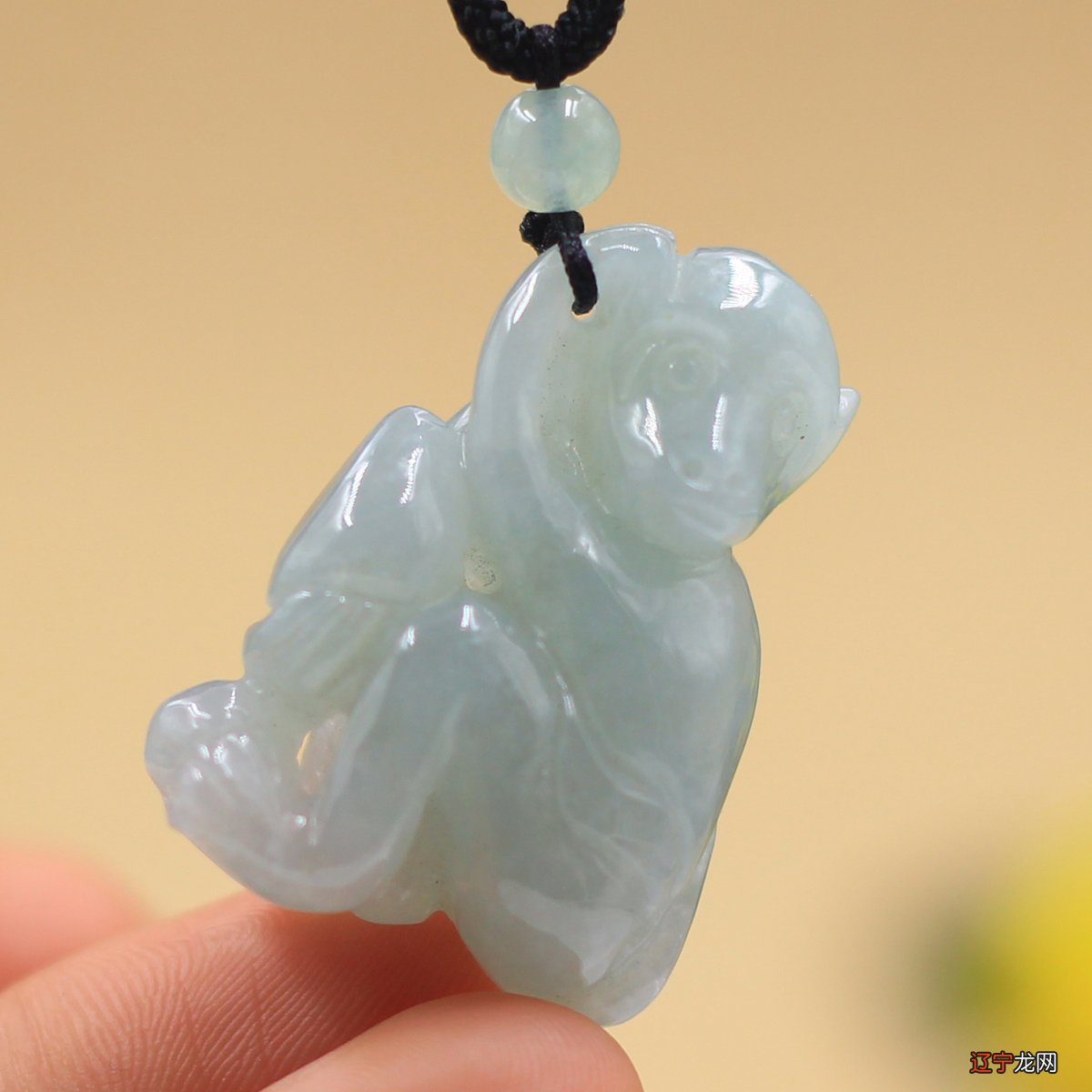 属猴之人所要佩戴的翡翠，我们其实很好解决的