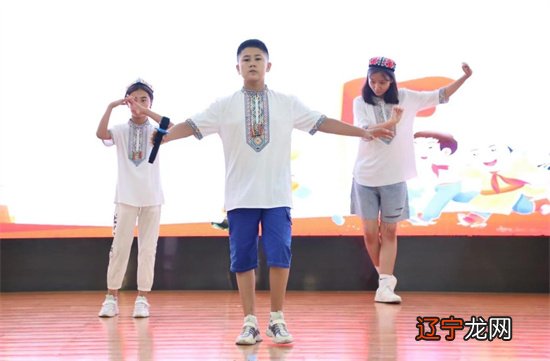 第六届杭州市一阿克苏市青少年民族团结“手拉手”夏令营开营仪式举行