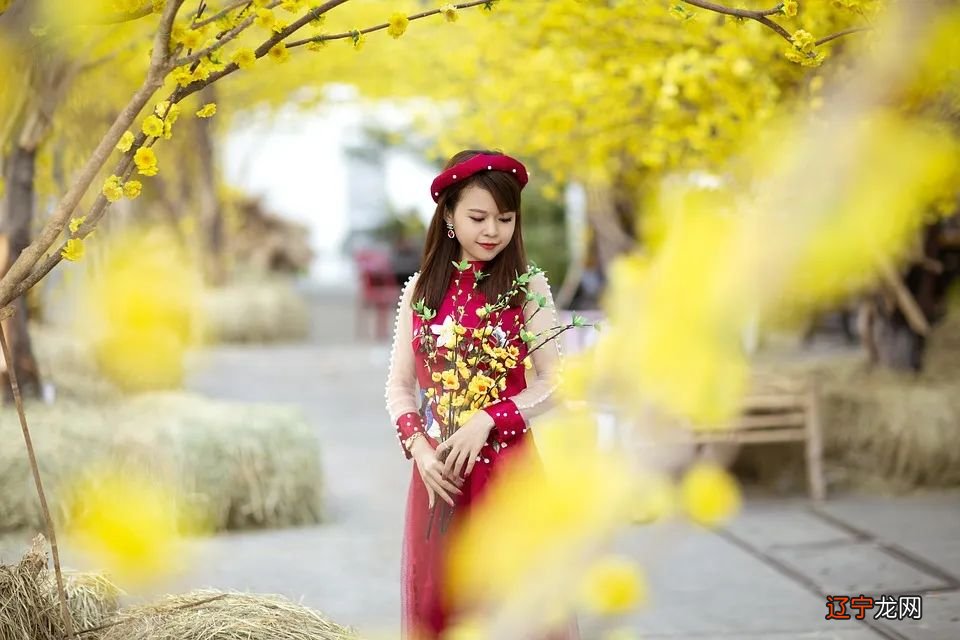 图 塔罗牌2022年免费预测 测正缘出现的准确时间