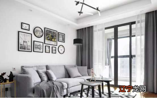 客厅挂牡丹画风水好吗_婚纱照可以挂在客厅么风水学_客厅挂家和万事兴风水