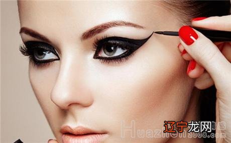 眼睛跳是怎么回事?