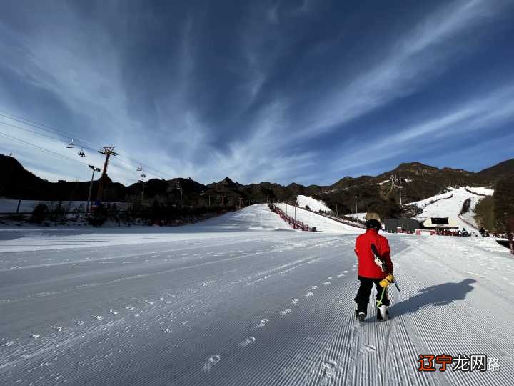 滑雪极限运动滑雪视频_滑雪滑雪大冒险_见别人滑雪