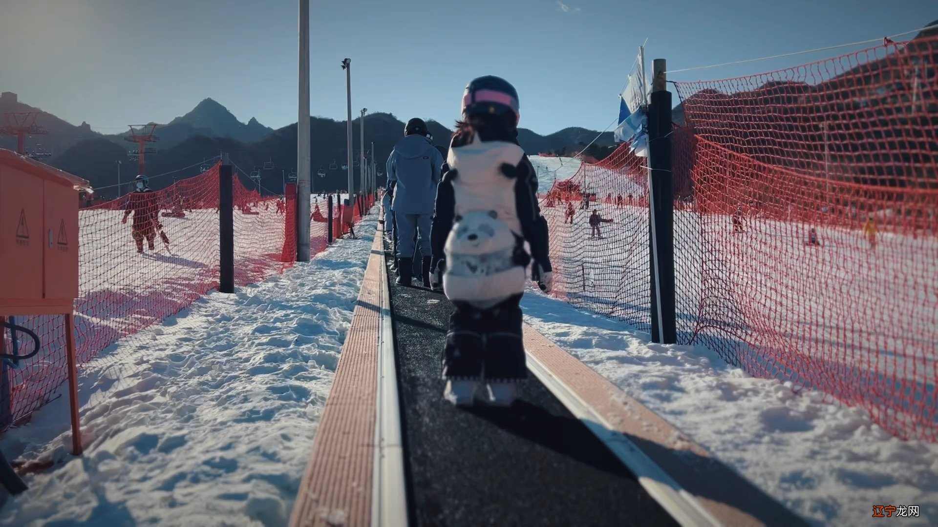 见别人滑雪_滑雪滑雪大冒险_滑雪极限运动滑雪视频