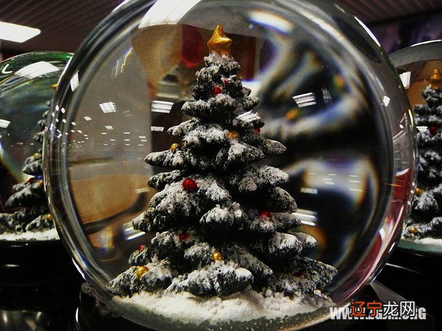 新内容梦见收到别人赠送的水晶饰品,预示会得到真心的爱情