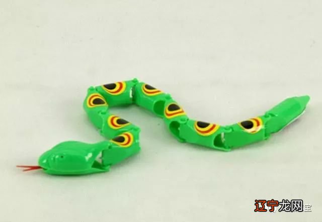 怀孕梦见青蛇_怀孕梦到青蛇就是女儿_怀孕梦见青蛇