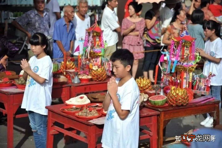 传统七夕不是也聊过吗?西和乞巧的扩展项目