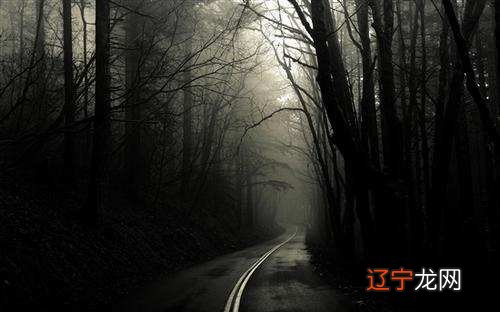 女人梦见刮风着火_大全查询网梦见刮风_梦见刮风还带着沙土