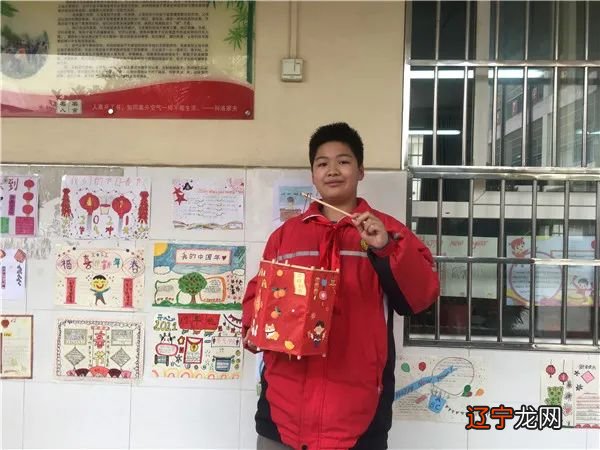 图 果子市小学少队部开展春节实践活动作品展