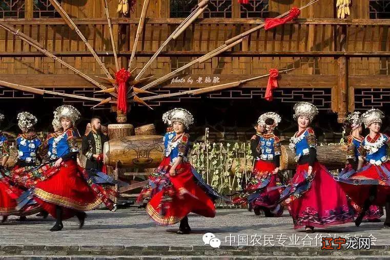 古埃及神话的美学特征？_世态人生皆风情——论丰子恺散文创作的民俗文化元素_民俗风情的美学特征