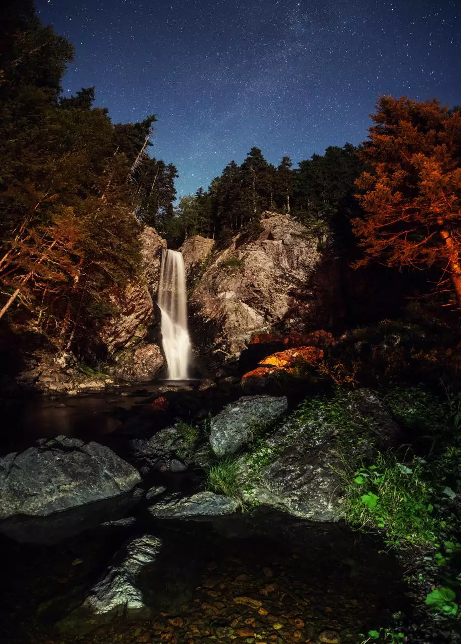 一下关于太阳星座查询表大全，怎样查自己的水星星座