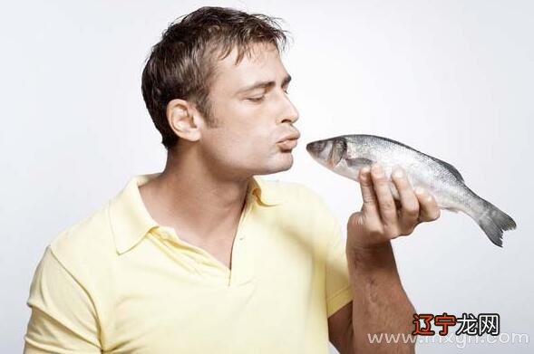 风水堂：梦见自己吃鱼的注意事项