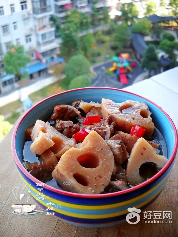 美味佳肴吃的都是干菜,还有一些咸菜,提前腌制好的目的