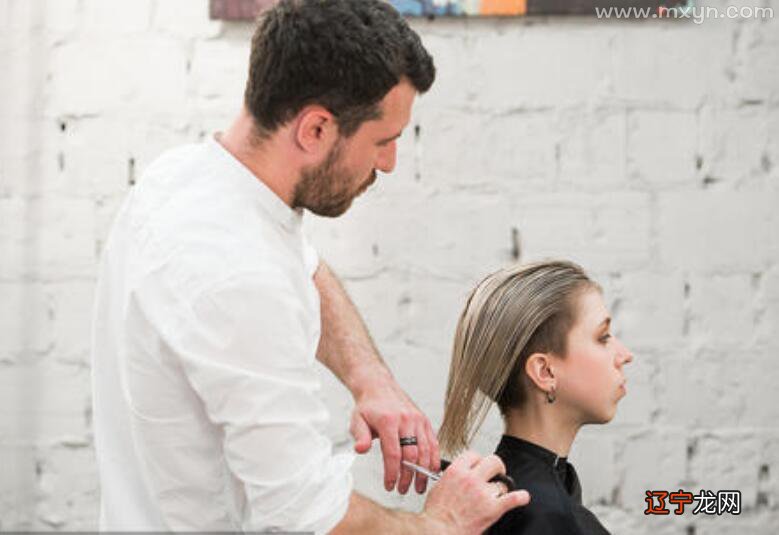 梦见自己爸爸_梦见去世的爸爸又活了_梦见逃跑碰见爸爸