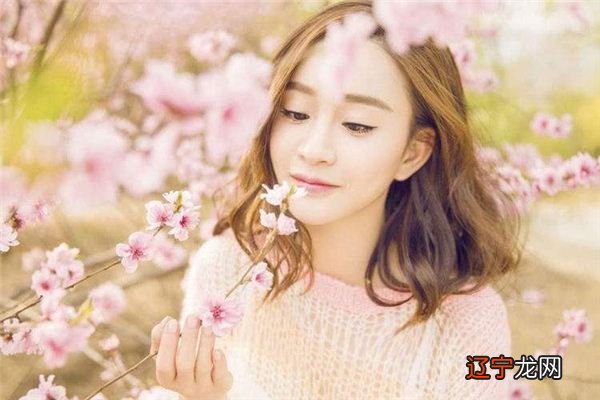 陪赵本山睡过的女人_女人梦见自己睡棺材里_梦见睡女人