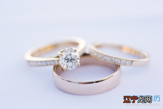 梦见朋友送礼物_感谢朋友送礼物的话语_过年给朋友送礼