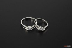 情侣戒指和结婚戒指有哪些不同？戒指应该怎么选？