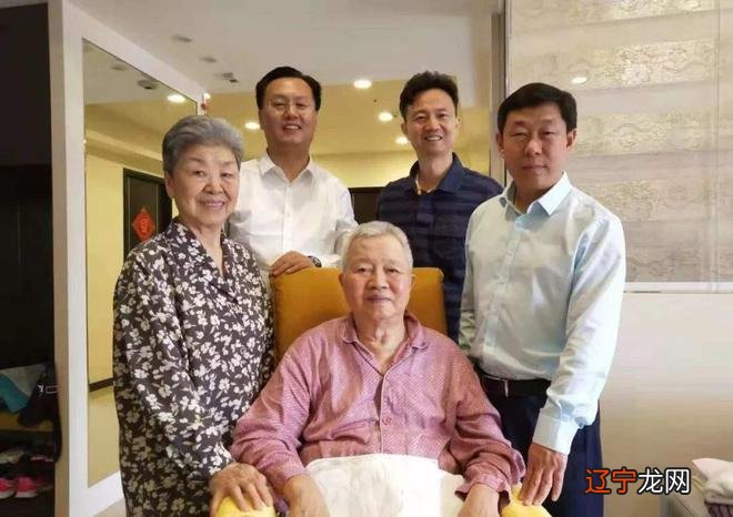 中国俗有盖棺定论之说,人都没了,还有什么好诋毁的?