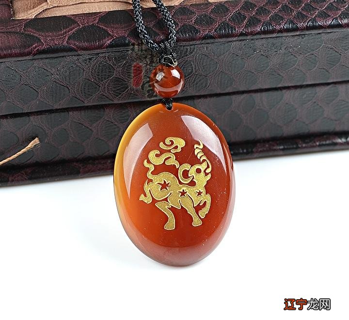 2021年是属牛人的本命年,生肖牛戴什么旺财?