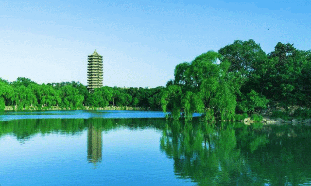 几次之“小燕子西飞”北大主校园的“风水秘密”