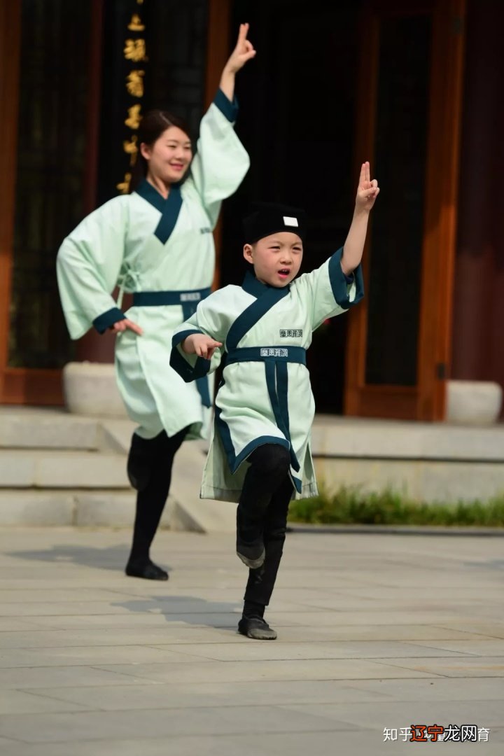 1 简单地说,国学仍是无所不包的(图)