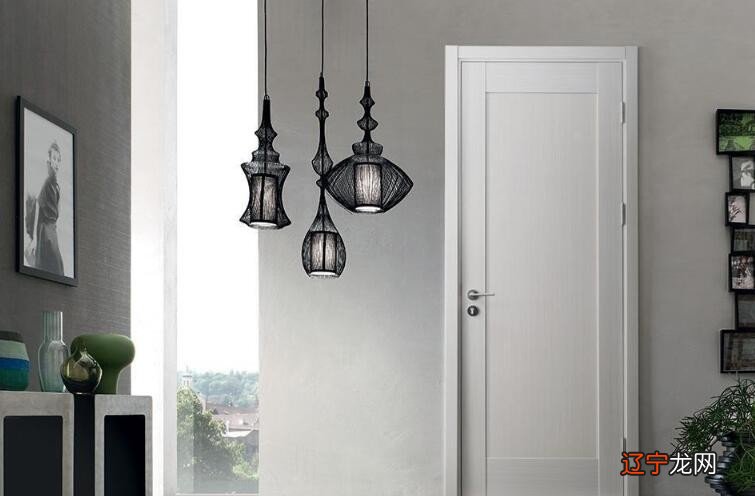 房产风水房门朝向_房门颜色的风水学_房门颜色风水