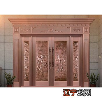 宅无吉凶，以门路为吉凶；盖门宅尅门