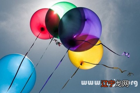 愚人自以为清醒，好像自己什么都知道一场大梦