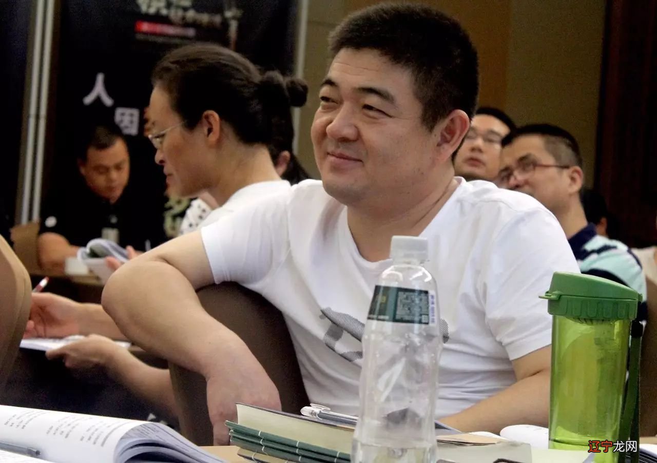 每月两天 >>课程全年学制十二个月其中十个月授课