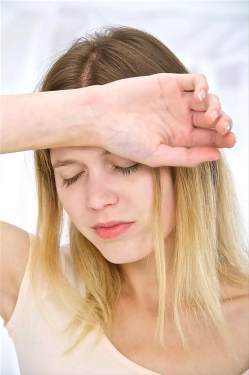 明明属蛇人情商很高，为何婚姻生活不幸福？