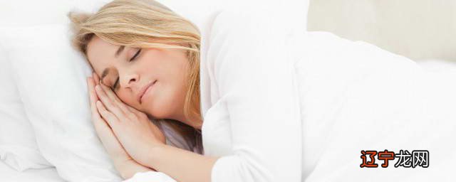 梦见吸水纸墨水纸,预示自己得小心以免,会发财