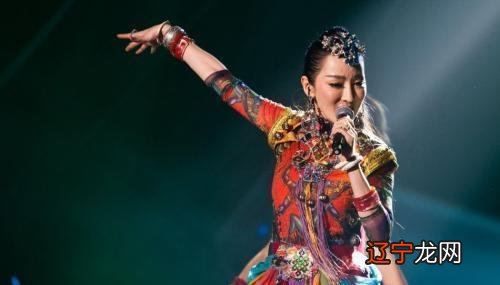 这些歌手改名字后都大火,只有他被名字压的翻不了身