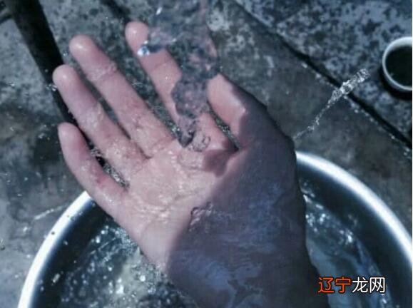 充满恨意的句子的英文