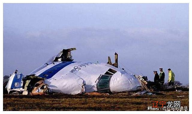 不可一世的大独裁者卡扎菲,是如何把五常轮流得罪一遍的?