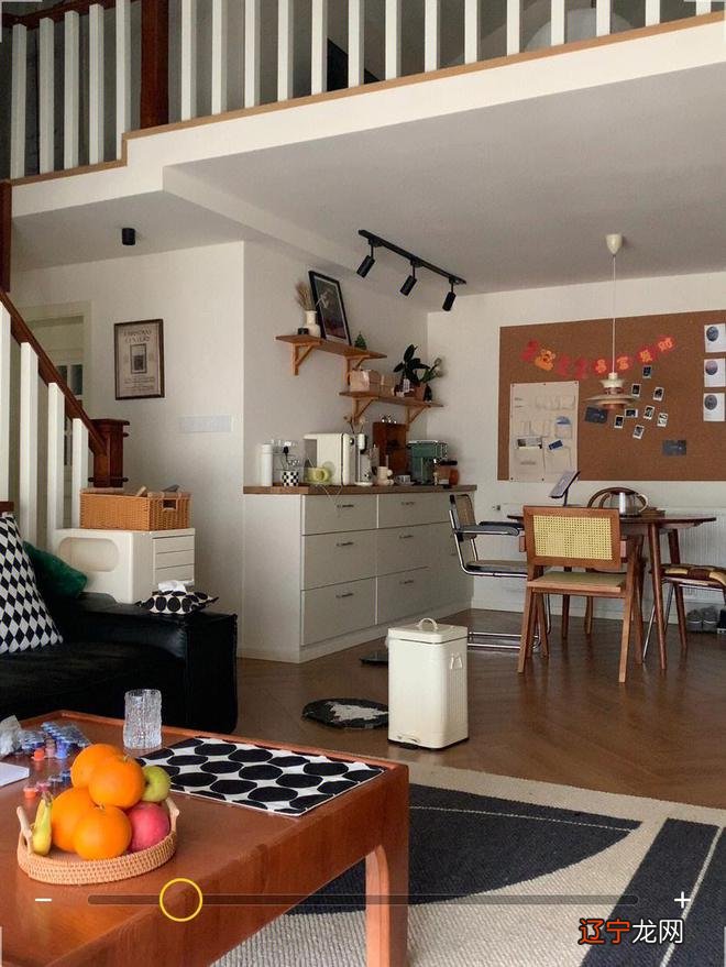 重庆女生买人人嫌的顶楼 花3万改成小复式赚大了