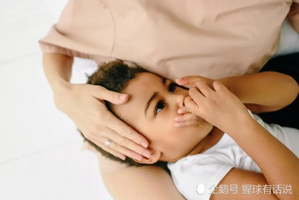 母爱如父爱如山_父爱如山母爱如水的作文_父爱如山母爱如水