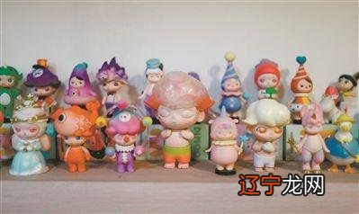 饭打一字_男士个性铆钉一字带打扣凉鞋_一字涨停板打开的预警公式