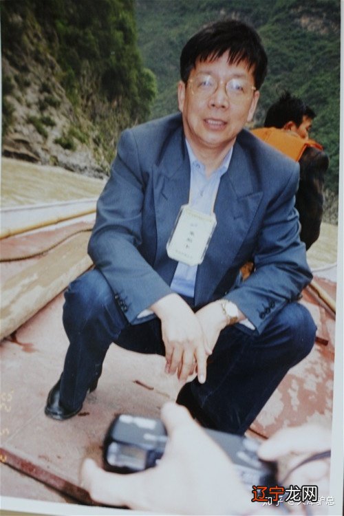 幸运游览小三峡胜景。湖边5.