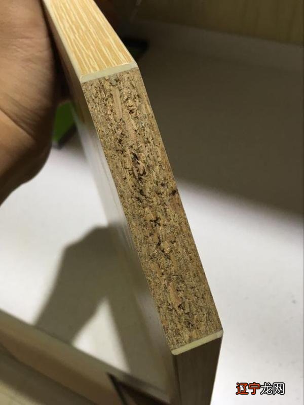 装修风云｜板材篇二：密度板、颗粒板、爱格板、露水河板的那些事
