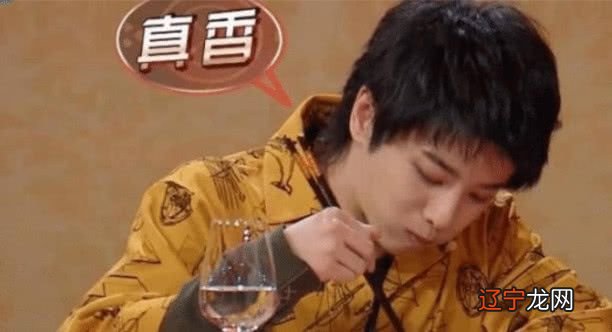 华晨宇同父异母妹妹首露面，清新可爱，却总找他要零花钱