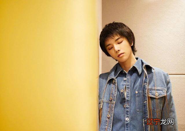 130909午夜学院于湉华晨宇宁桓宇白举纲欧豪_华晨宇父母做什么的_华晨宇父母