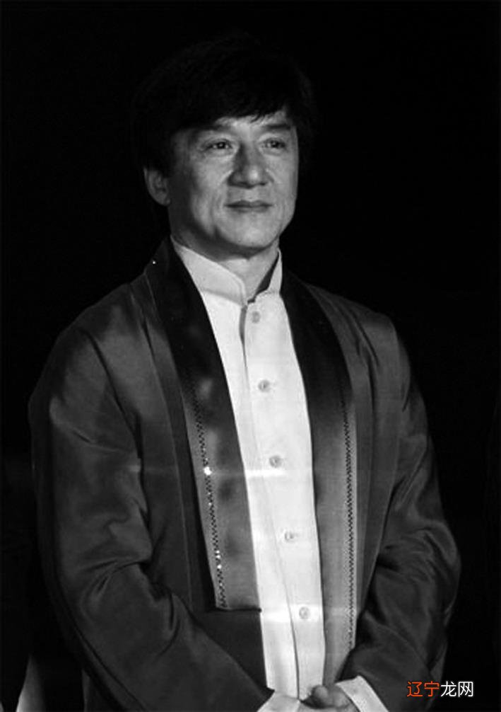 身高/生日/年龄 成龙个人资料简介