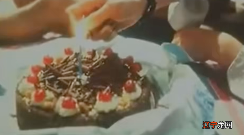 张国荣去世那天，梁朝伟为什么没有哭？