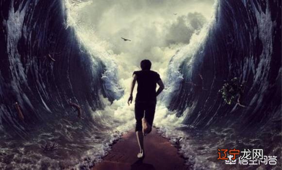 在大学中当班长好还是当团支书好，为什么？