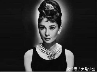 俗语:“女人有三宝:珍珠、扇贝，害羞草”它具体指女人那三样？