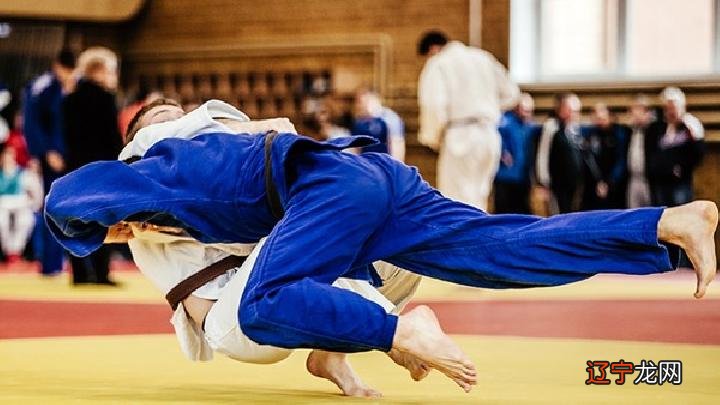 瘦肚子的运动方法是什么？怎样运动减肚子效果好？