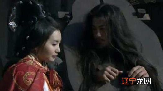 貂蝉被曹操赐给关羽后,次日就自尽了!关羽对她做了什么?